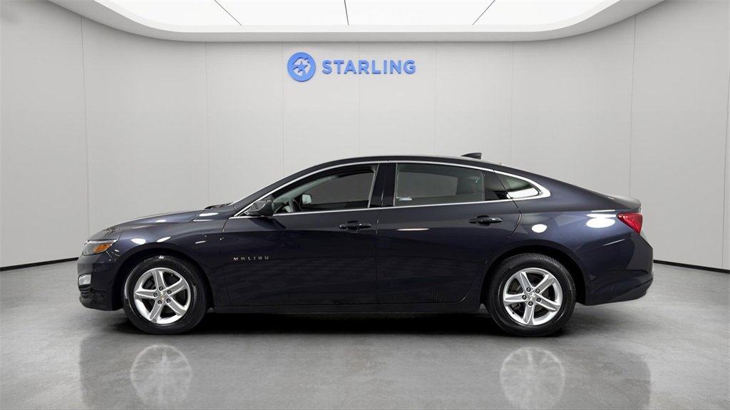 Used 2023 Chevrolet Malibu LT image 3
