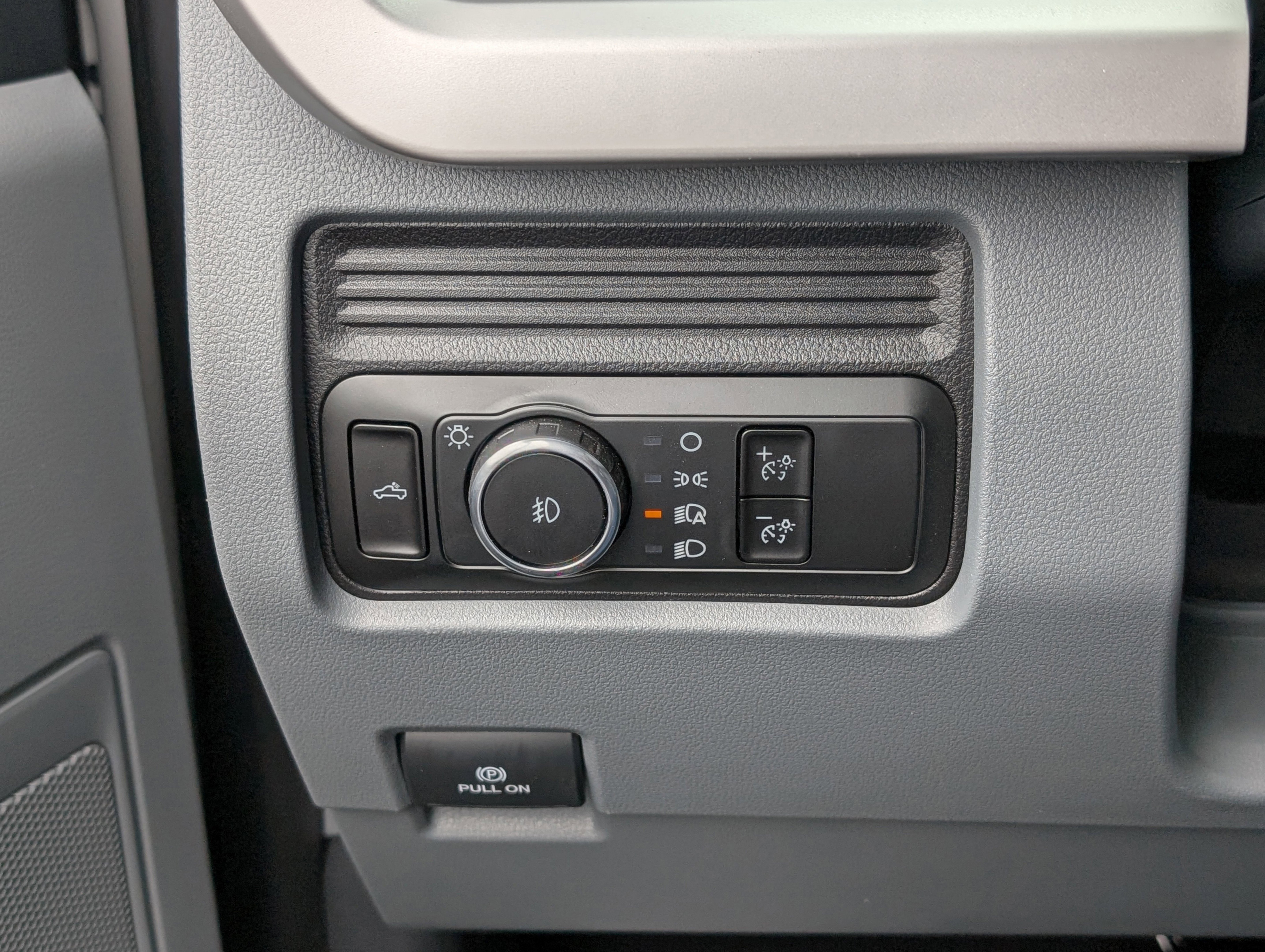 New 2025 Ford F250 XL w/ STX Appearance Package image 17