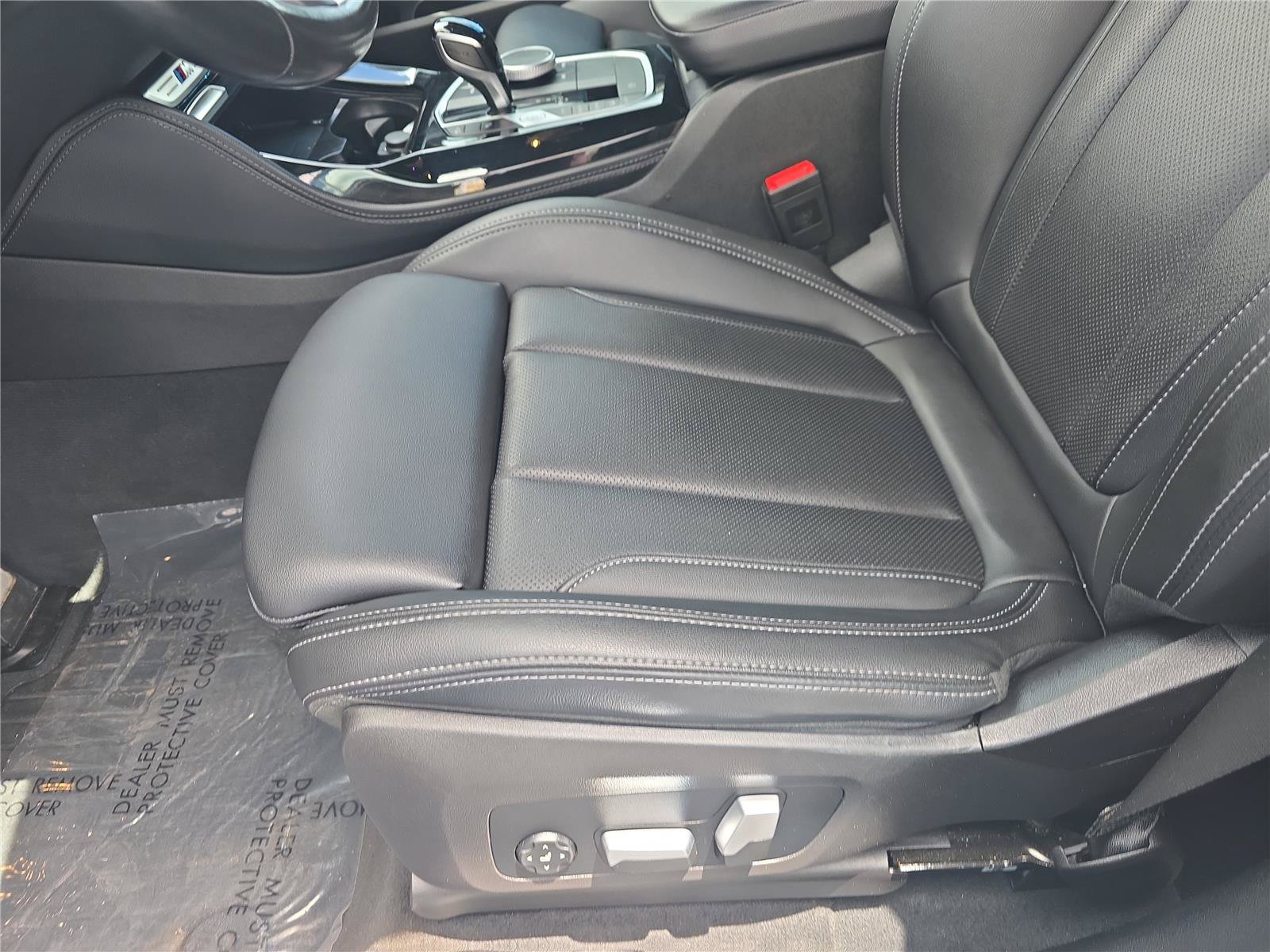 Certified 2024 BMW X4 M40i w/ Shadowloine Package AWD/4WD image 15