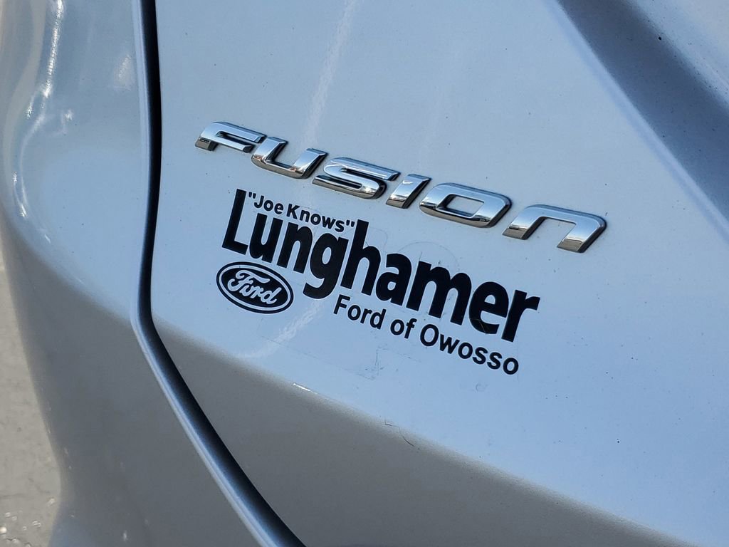 Used 2015 Ford Fusion SE FWD image 31