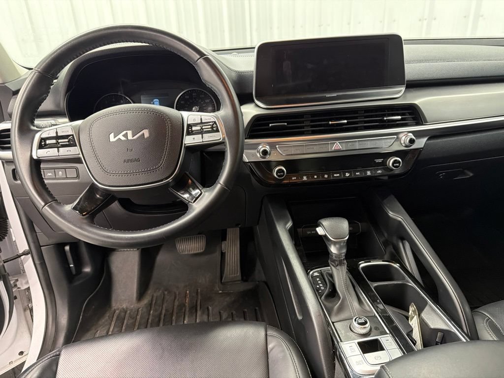 Used 2022 Kia Telluride LX FWD image 11