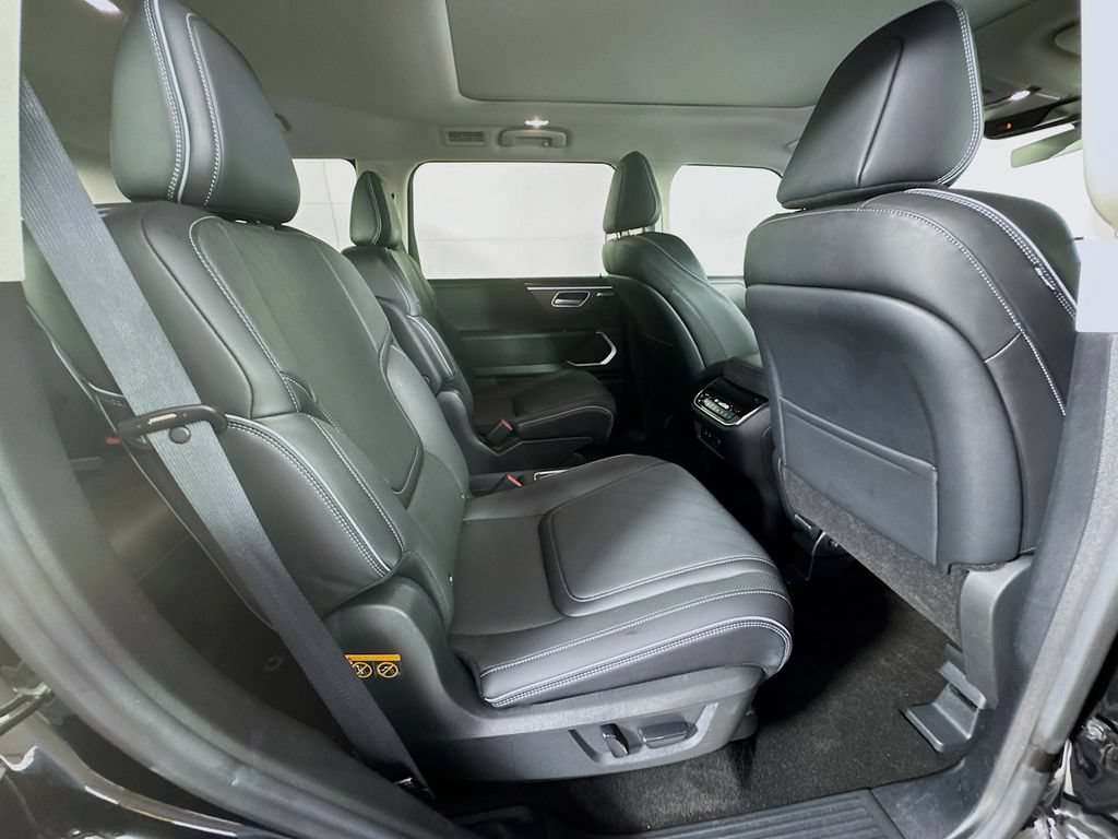 Certified 2026 INFINITI QX80 Luxe w/ Cargo Package AWD/4WD image 37