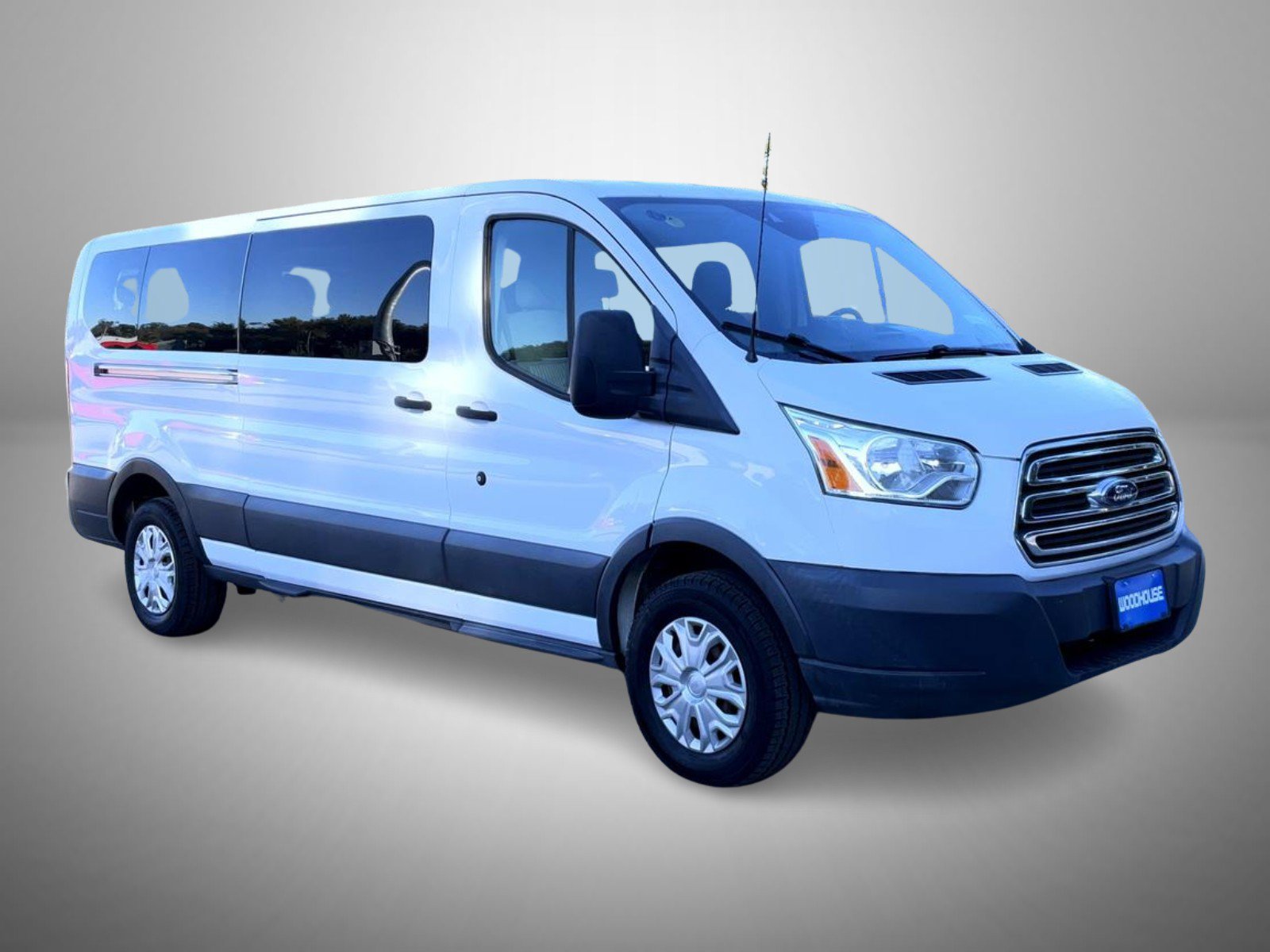 Used 2016 Ford Transit 350 XLT RWD image 3