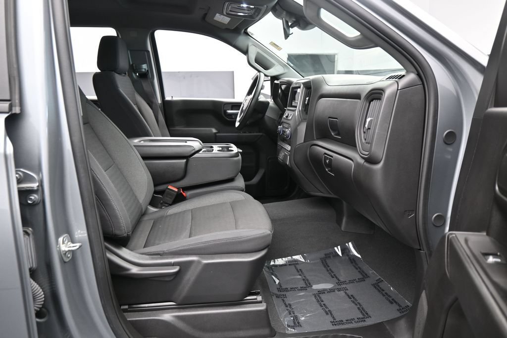 Used 2025 Chevrolet Silverado 1500 Custom w/ Turbomax Blackout Package RWD image 35