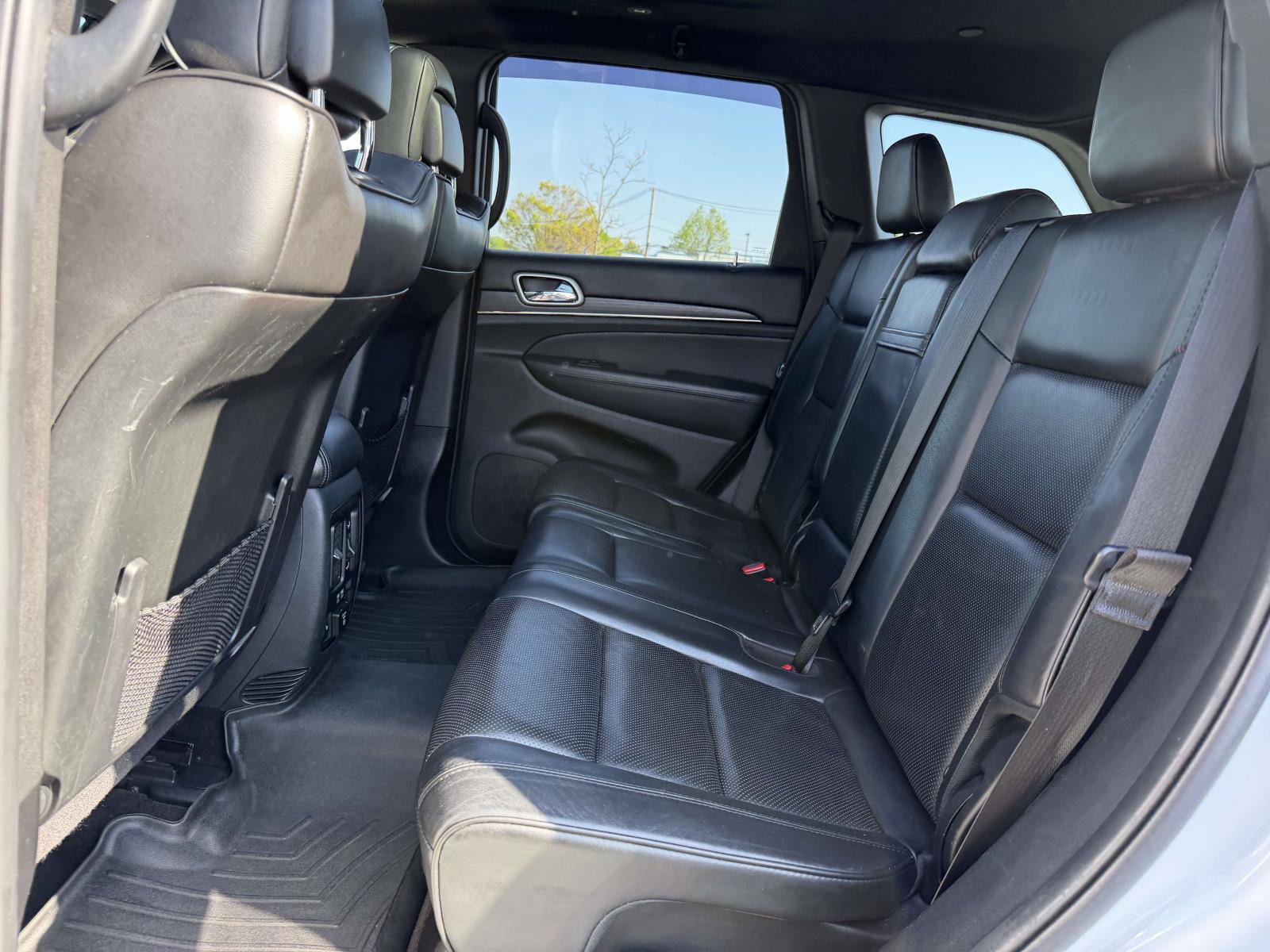 Used 2018 Jeep Grand Cherokee High Altitude AWD/4WD image 12