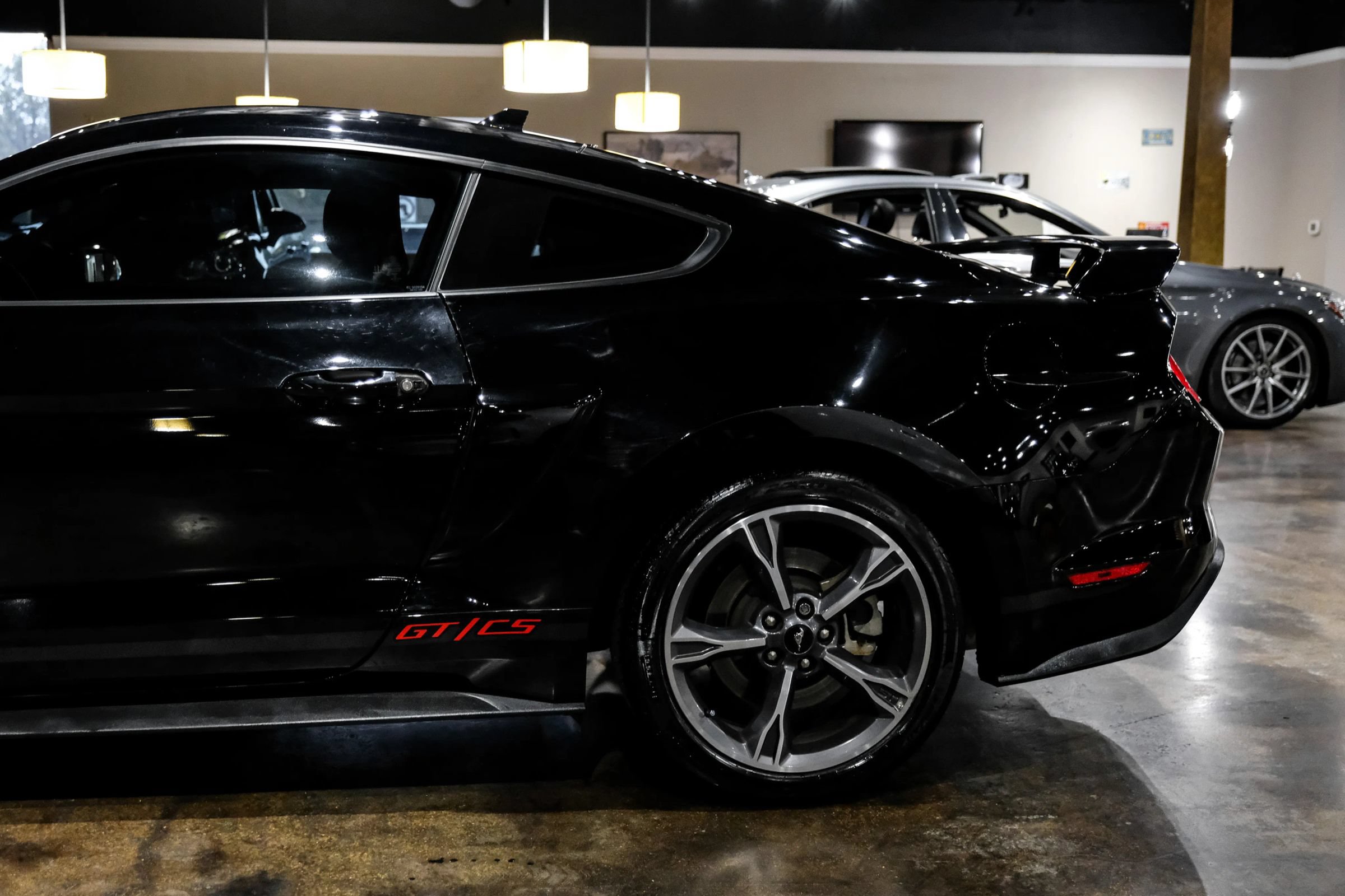 Used 2022 Ford Mustang GT Premium w/ Equipment Group 401A RWD image 11