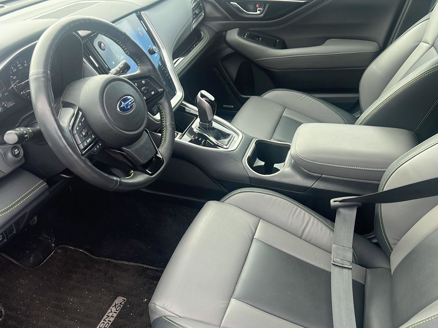 Used 2025 Subaru Outback Onyx Edition AWD/4WD image 17