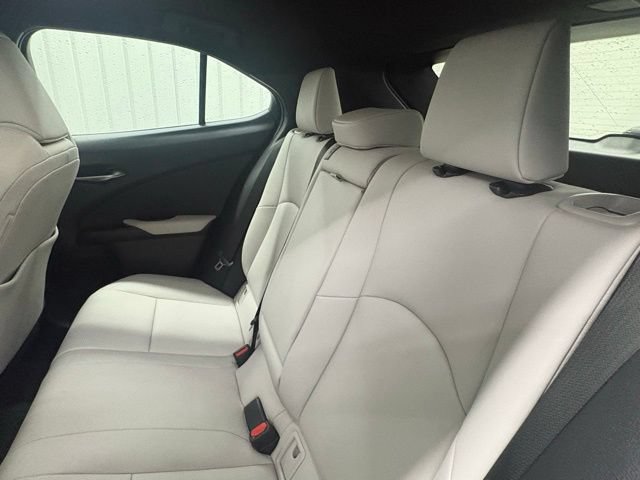 Used 2023 Lexus UX 250h FWD w/ Accessory Package (Z1) image 9