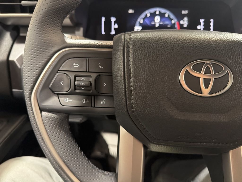 Used 2026 Toyota 4Runner SR5 image 26