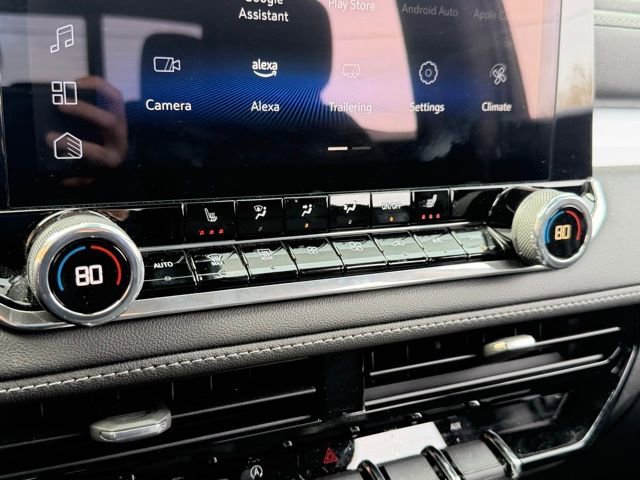 Used 2024 Chevrolet Colorado LT w/ LT Convenience Package III image 49