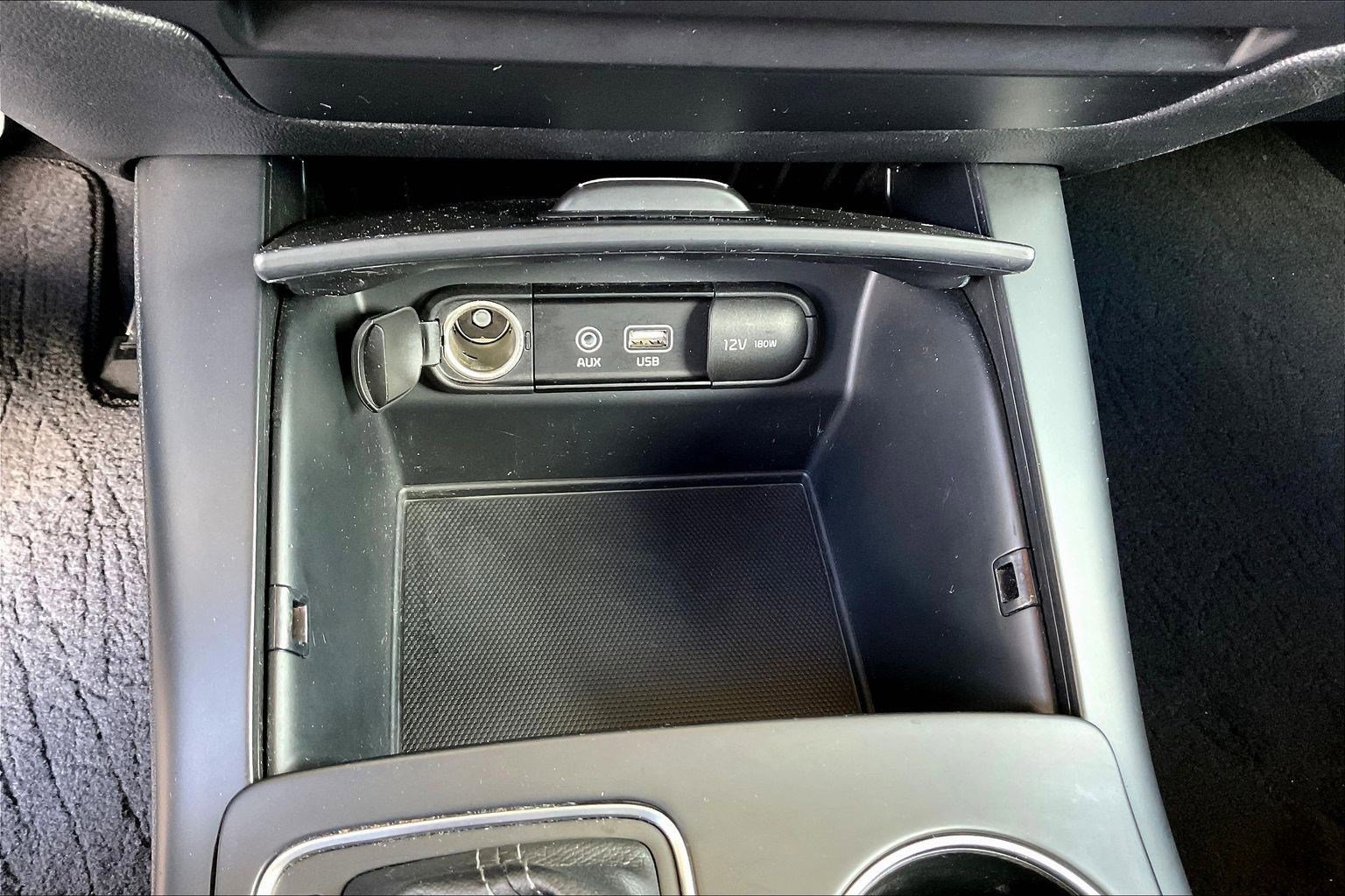 Used 2020 Kia Sorento LX FWD image 15