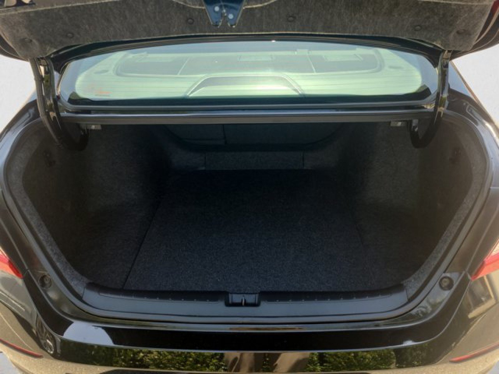 Used 2022 Honda Accord Sport image 19