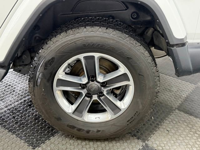 Used 2020 Jeep Wrangler Unlimited Sahara w/ Uconnect 4C Nav & Sound Group AWD/4WD image 13