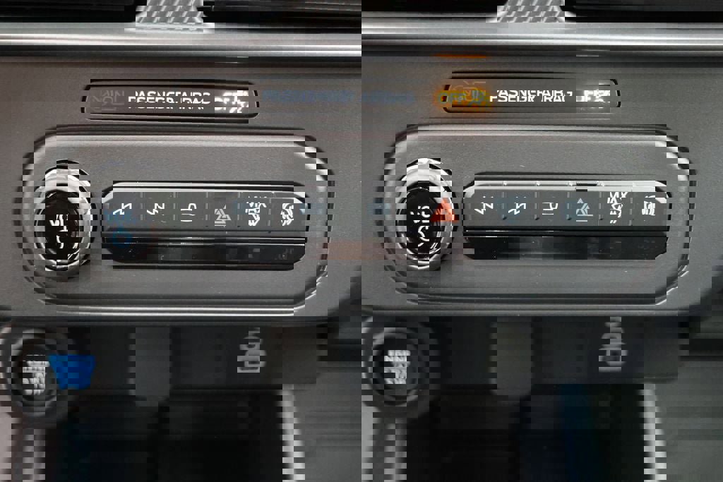 Used 2025 Ford Maverick XLT w/ Black Appearance Package image 25