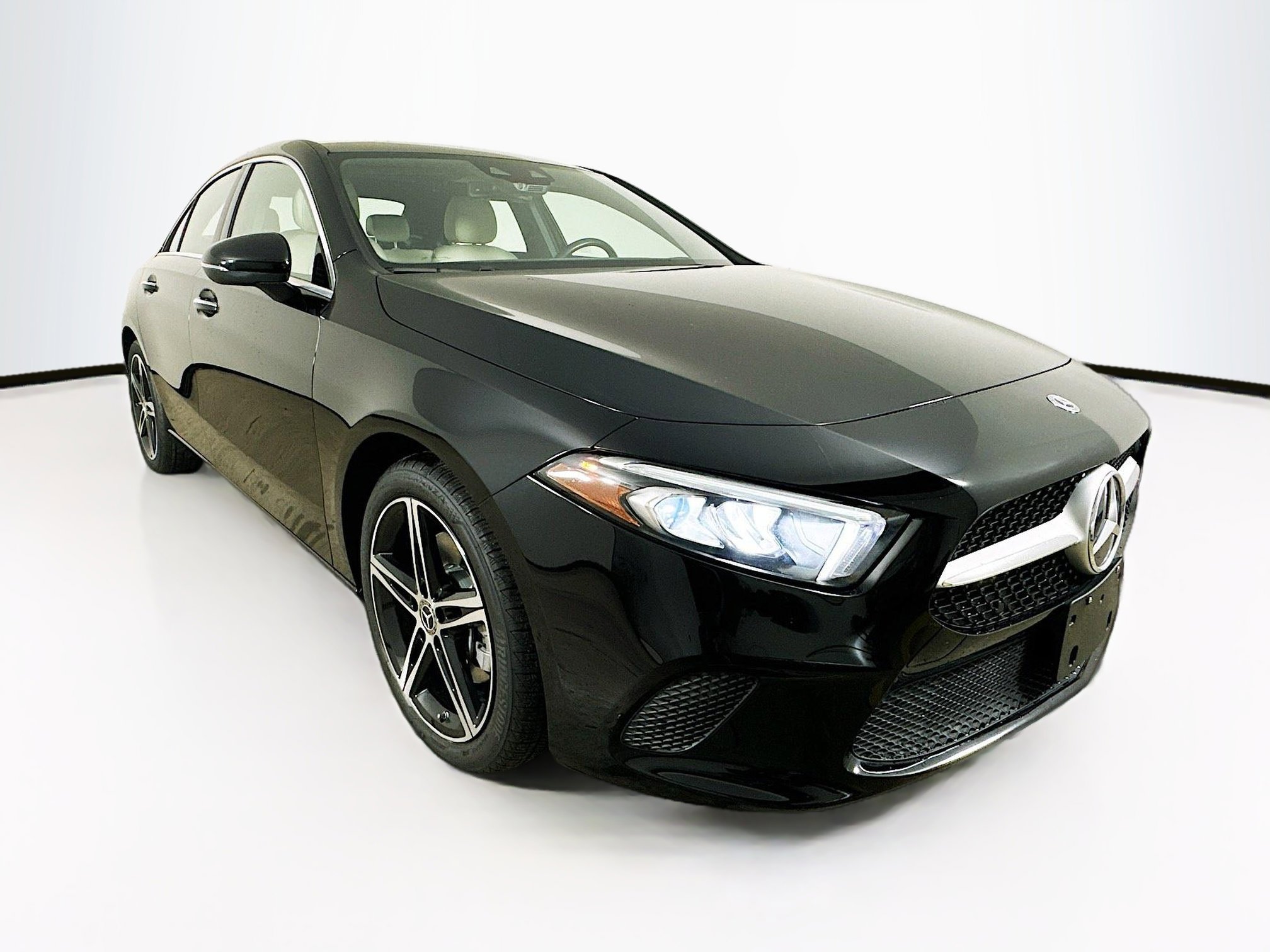 Certified 2022 Mercedes-Benz A 220 4MATIC image 1