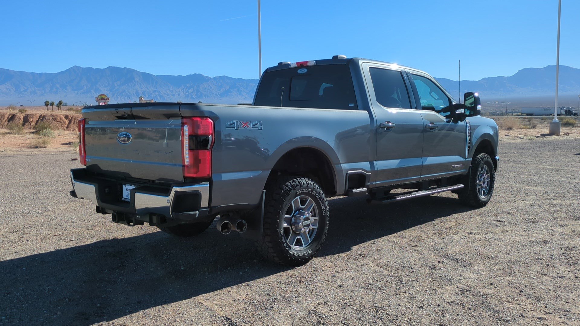 Used 2024 Ford F350 Lariat image 3