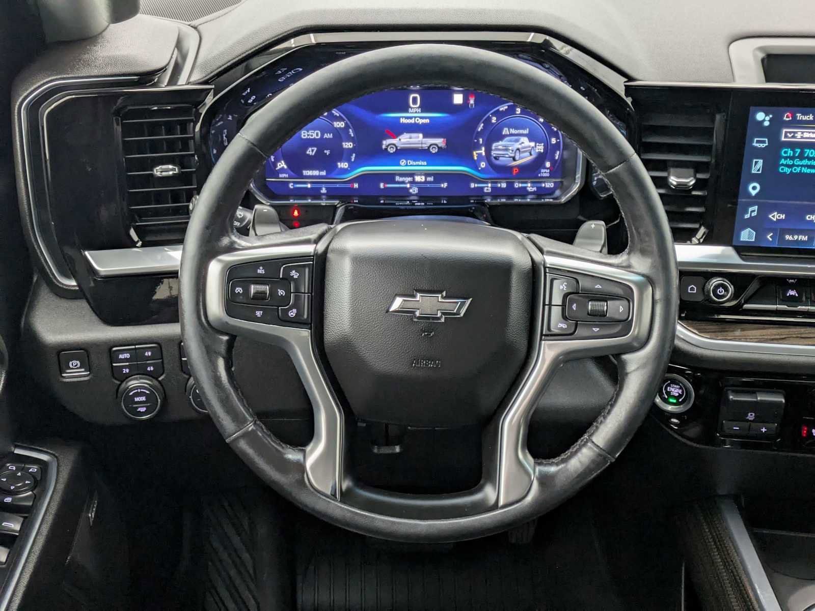 Used 2022 Chevrolet Silverado 1500 RST w/ Convenience Package II AWD/4WD image 25