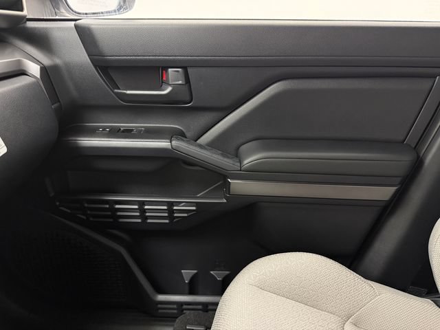 New 2026 Toyota 4Runner SR5 AWD/4WD image 25