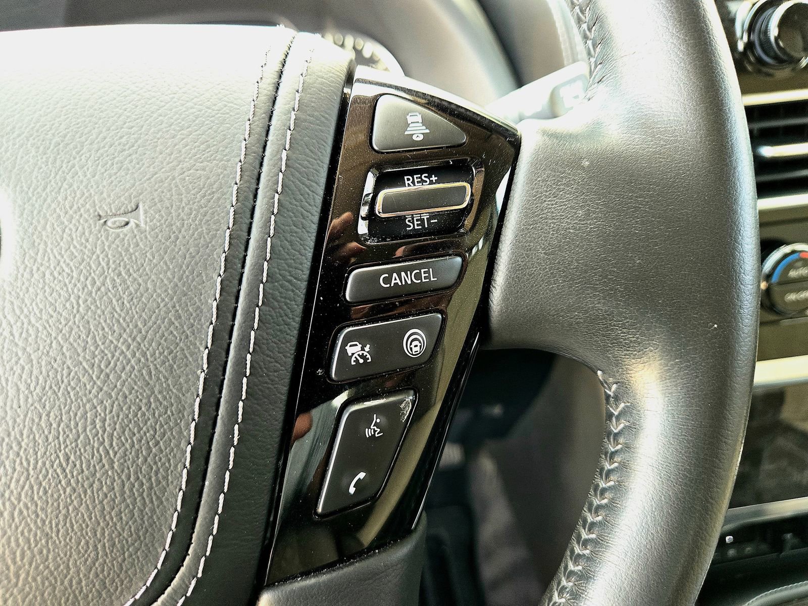 Used 2021 Nissan Armada Platinum w/ Captain's Chairs Package image 13