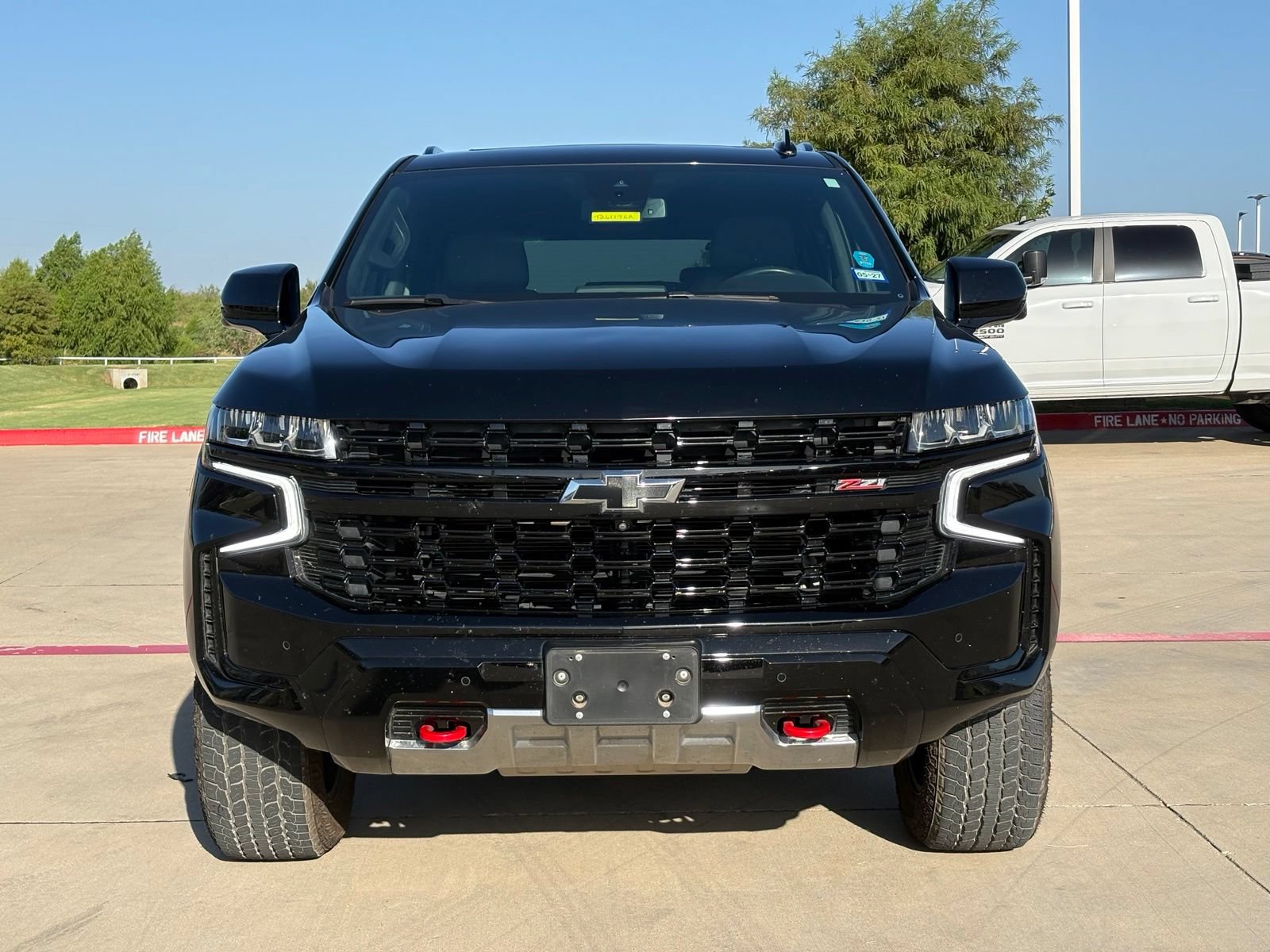 Certified 2024 Chevrolet Suburban Z71 w/ Luxury Package AWD/4WD image 2