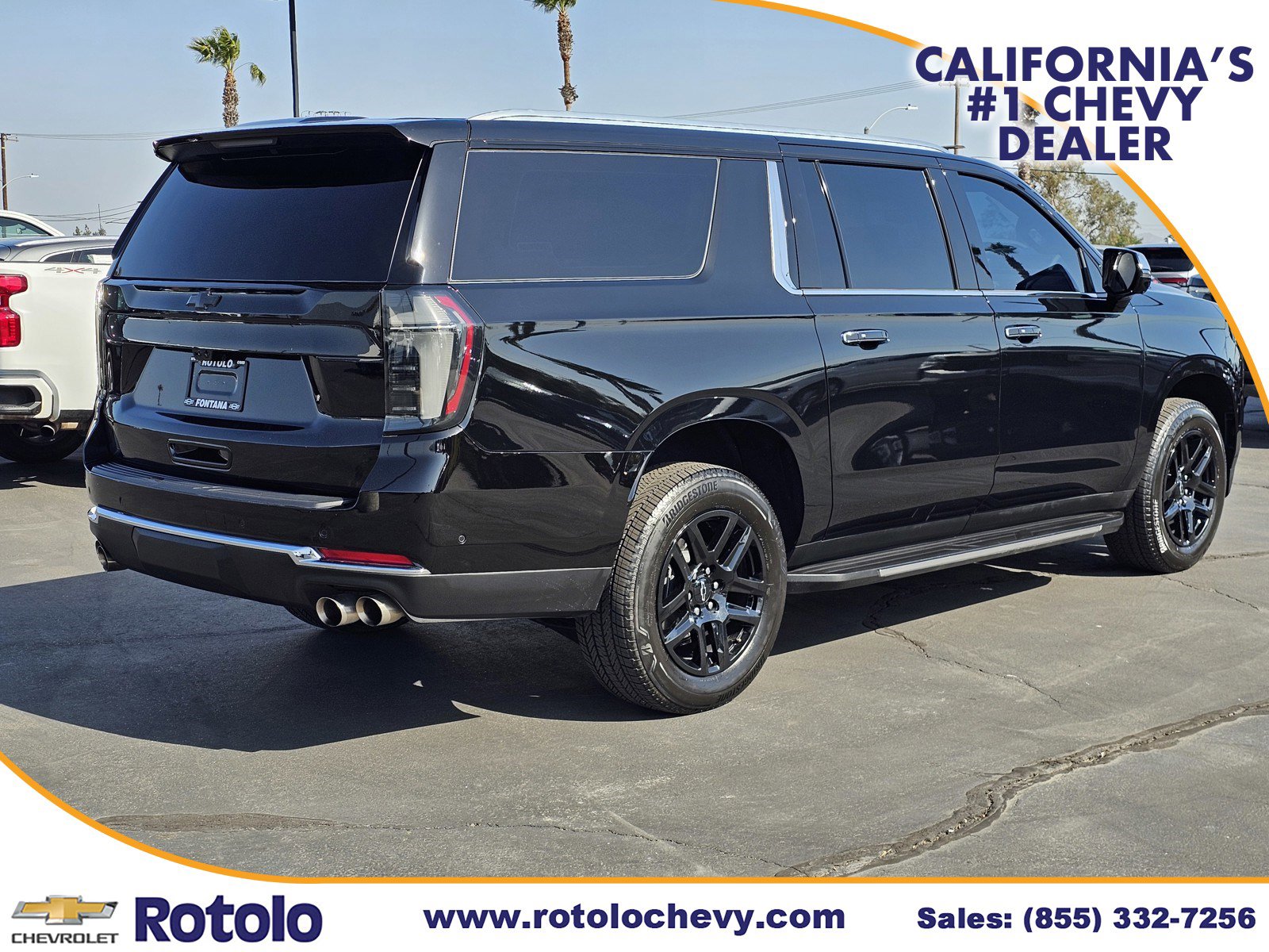 Used 2025 Chevrolet Suburban Premier RWD image 6