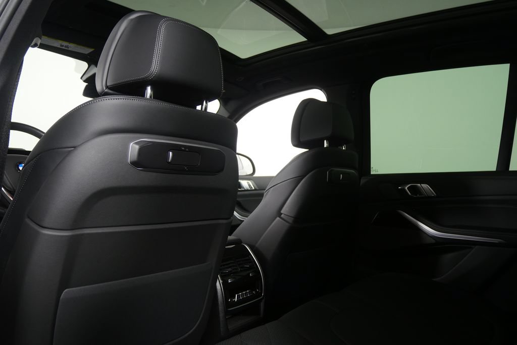 Certified 2026 BMW X5 xDrive40i AWD/4WD image 16