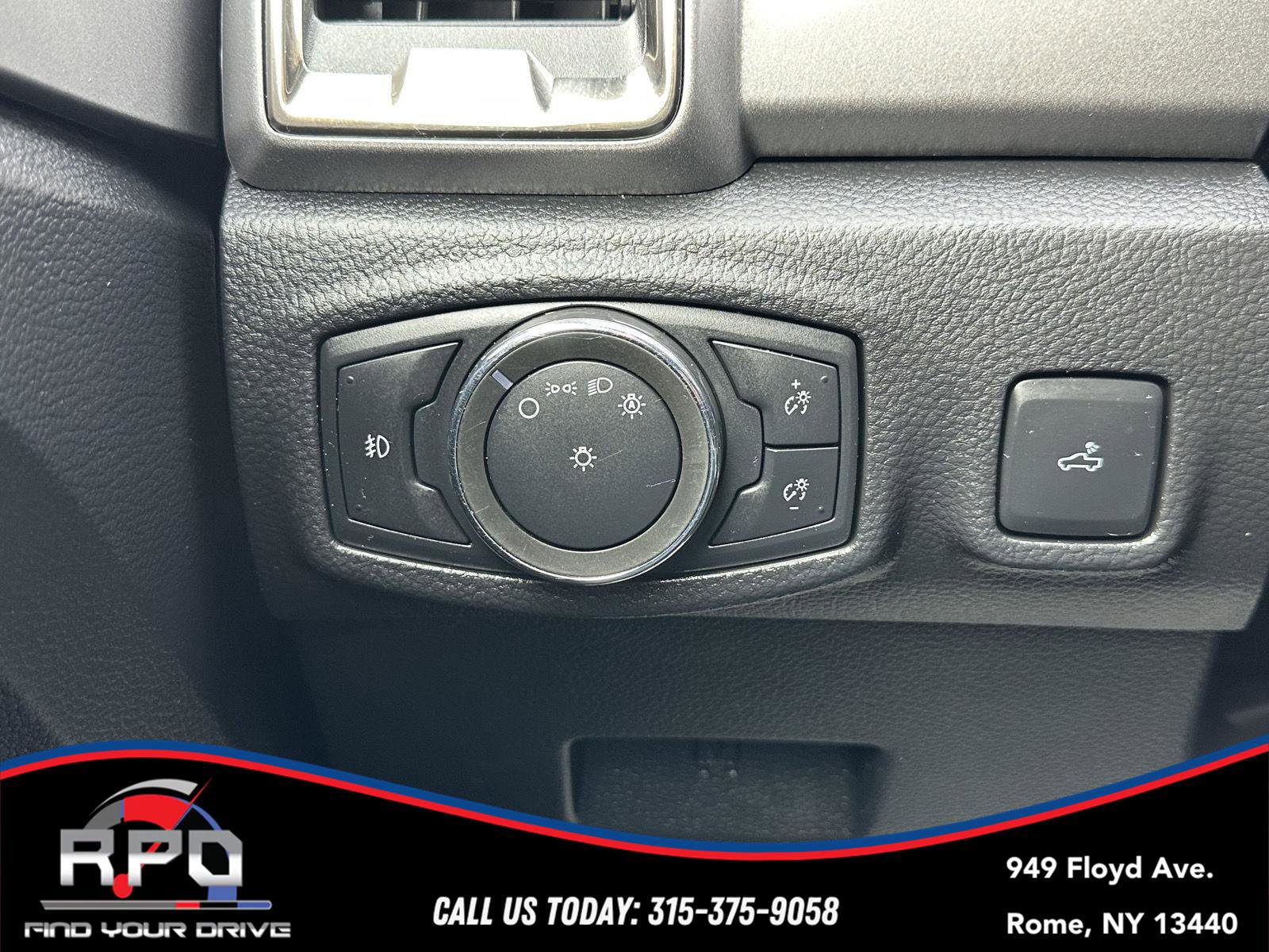 Used 2021 Ford Ranger XLT w/ Equipment Group 301A Mid image 32