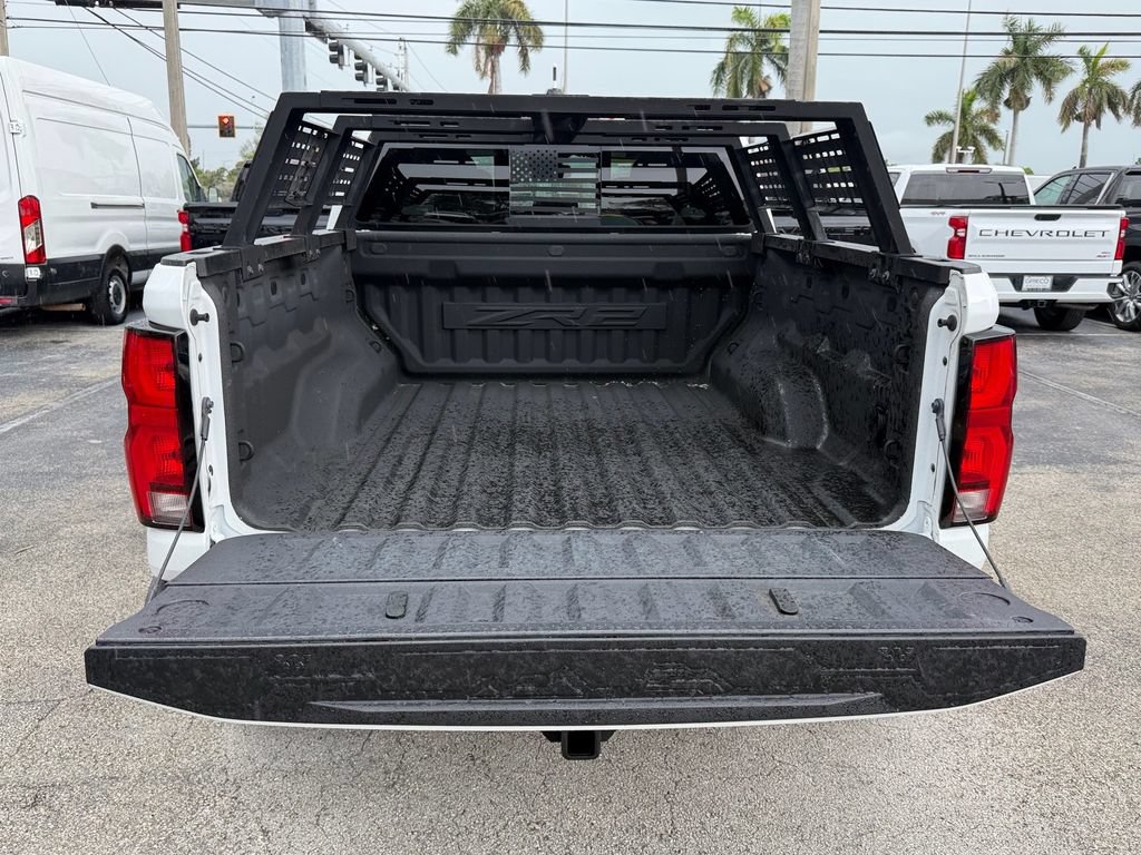Certified 2024 Chevrolet Colorado ZR2 w/ ZR2 Convenience Package III AWD/4WD image 15