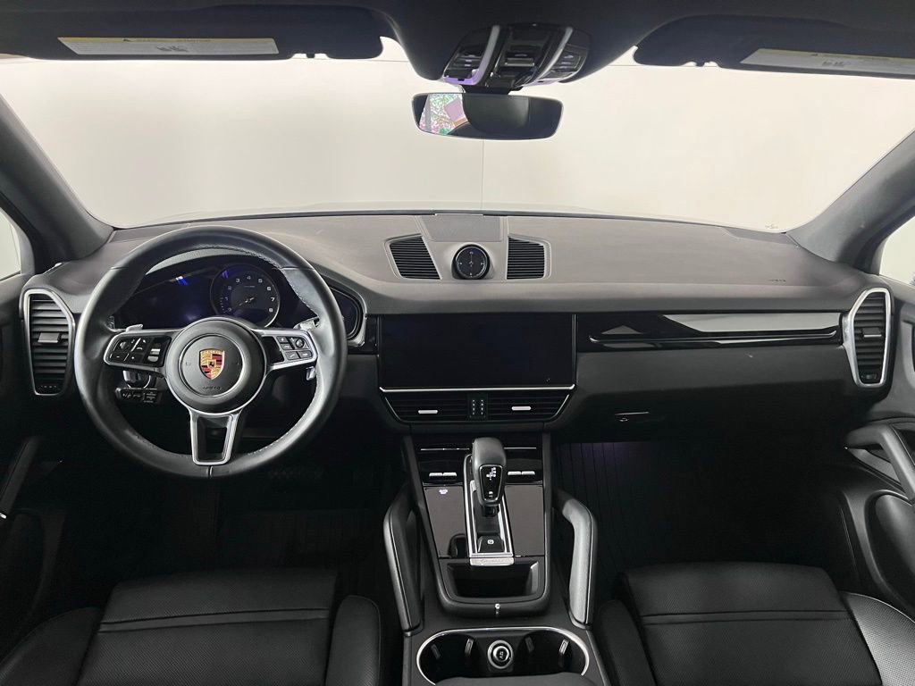 Certified 2023 Porsche Cayenne Platinum Edition image 20