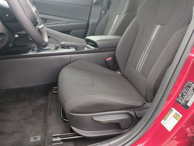 Certified 2025 Hyundai Elantra Sport image 12