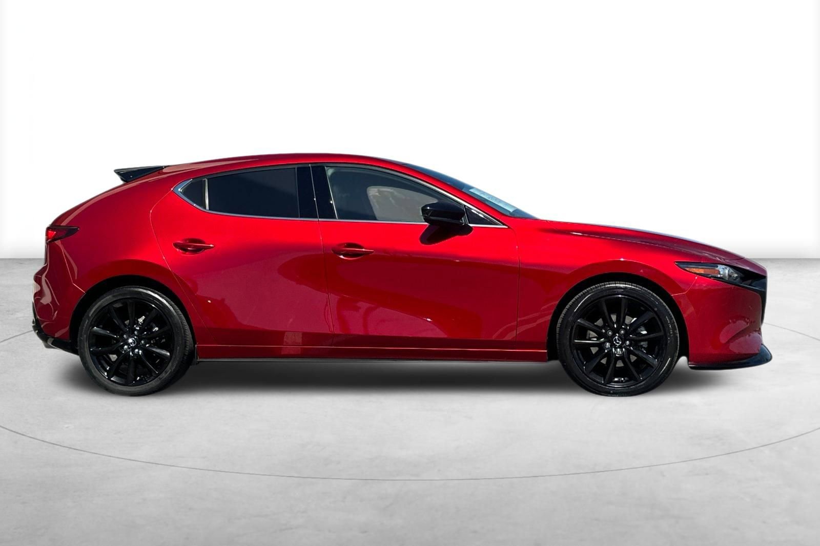 Used 2024 MAZDA MAZDA3 Hatchback w/Premium Plus Pkg image 7