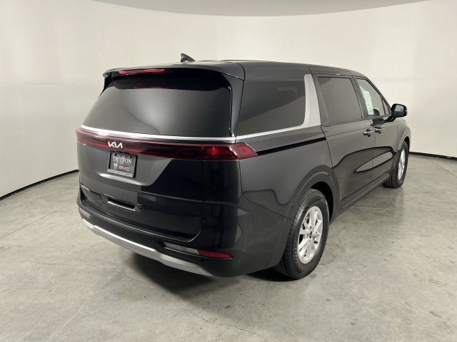 Used 2023 Kia Carnival LX FWD image 8