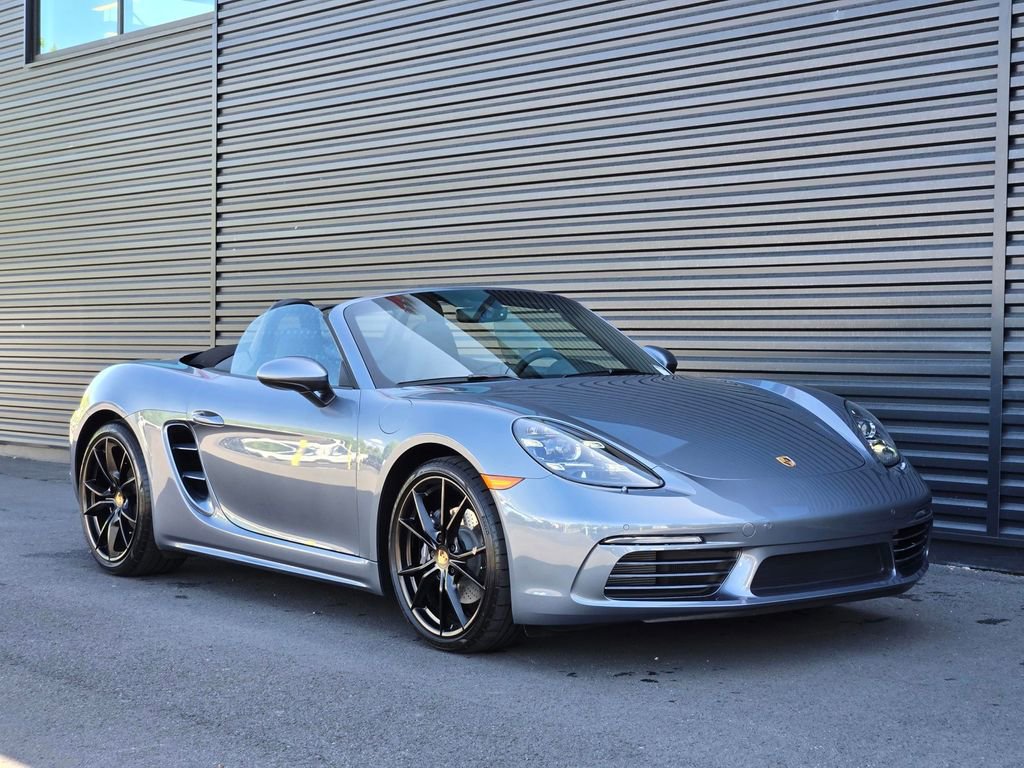 Used 2025 Porsche 718 Boxster image 9