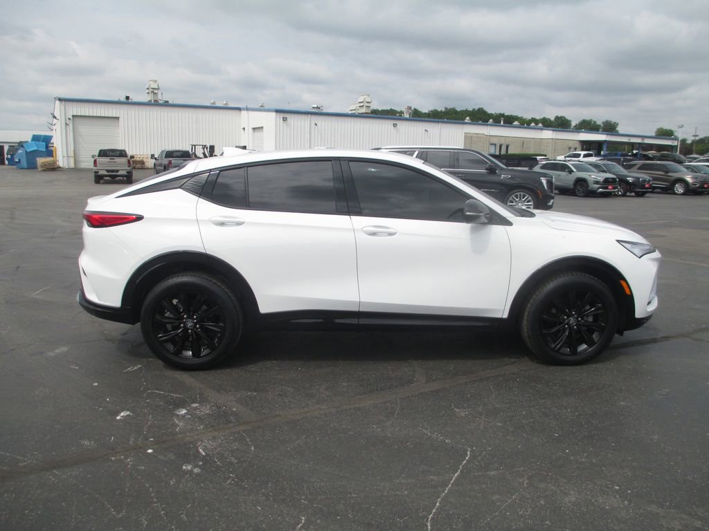 Used 2024 Buick Envista Sport Touring FWD image 5
