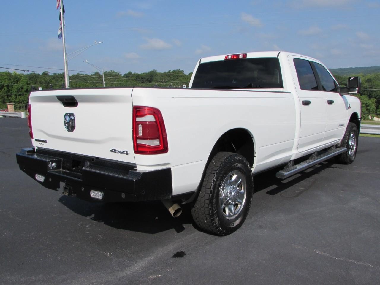 Used 2024 RAM 3500 Big Horn AWD/4WD image 7