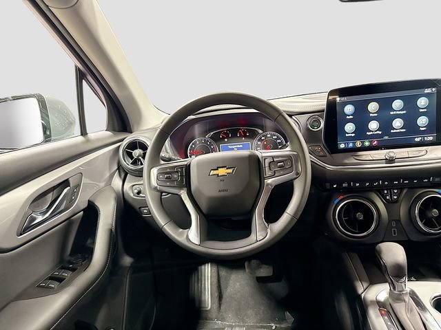 New 2026 Chevrolet Blazer LT w/ Convenience Package FWD image 24