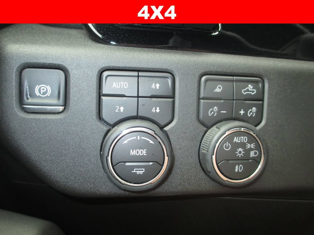 Certified 2026 Chevrolet Silverado 2500 ZR2 AWD/4WD image 34