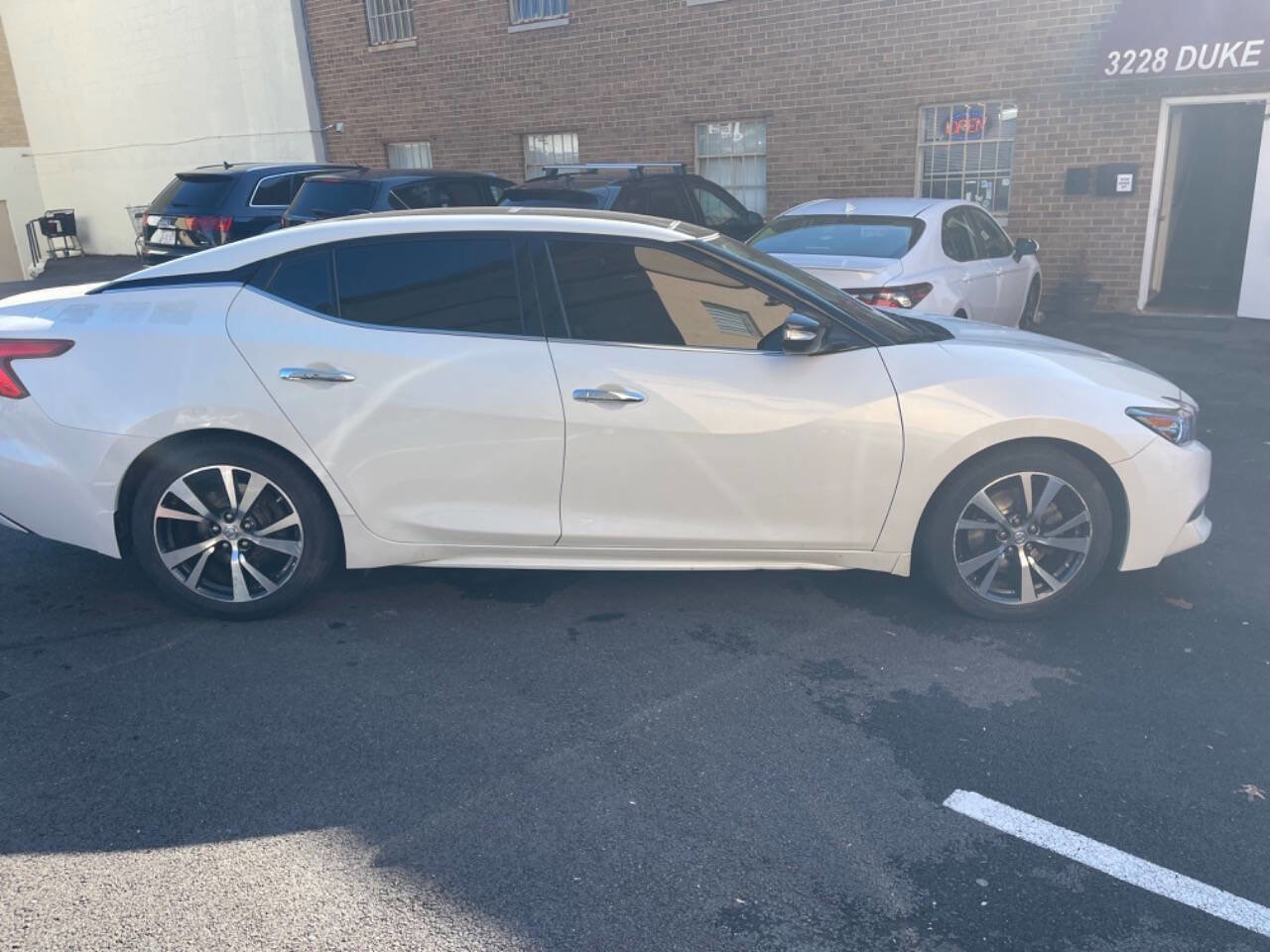 Used 2017 Nissan Maxima 3.5 SL image 4
