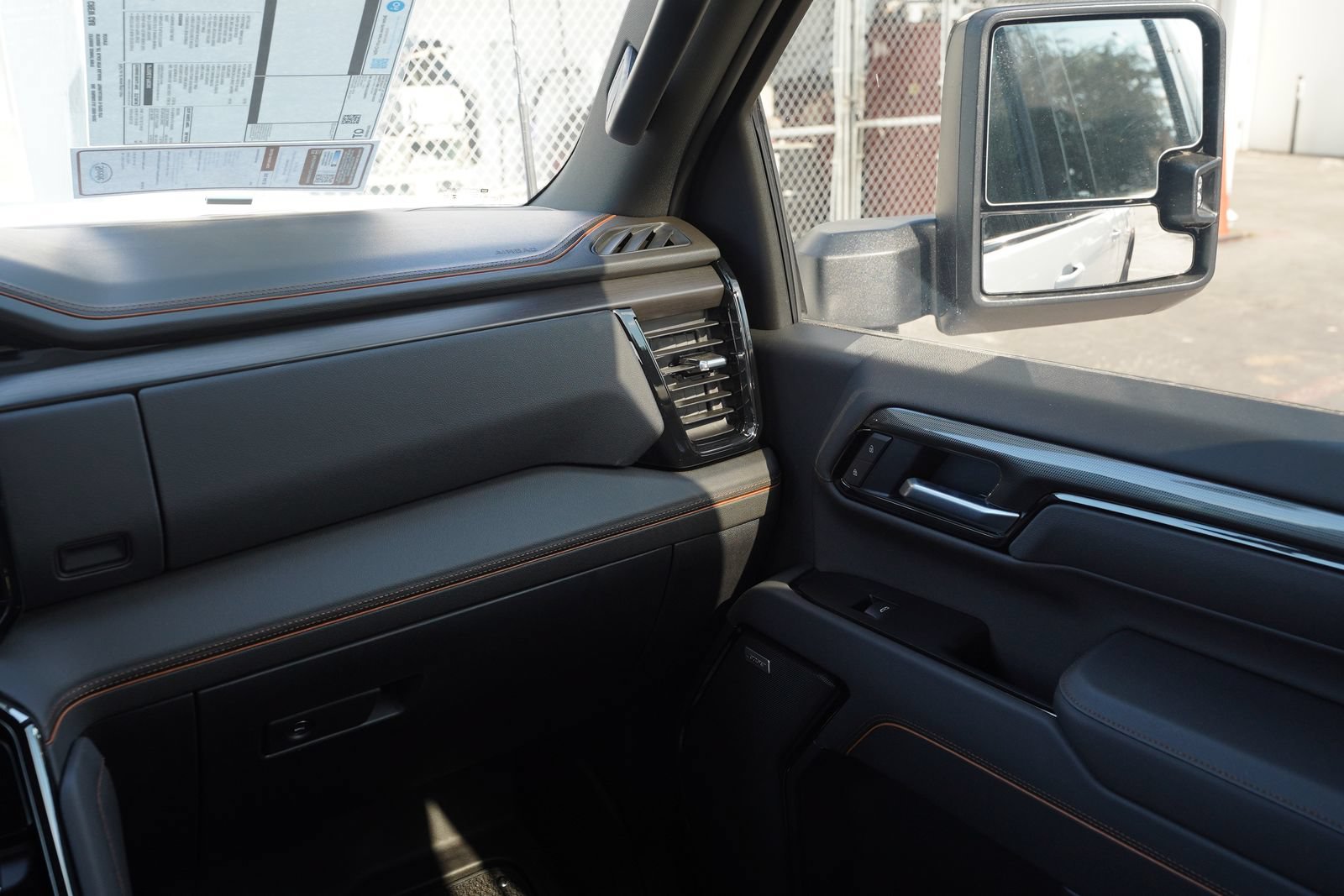 New 2026 GMC Sierra 2500 AT4 w/ AT4 Premium Plus Package AWD/4WD image 8
