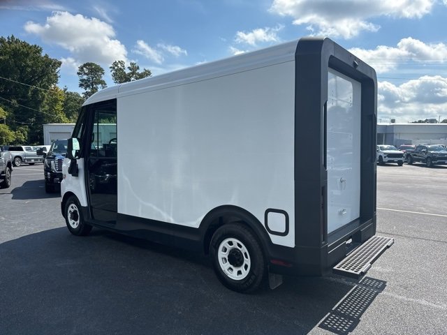 New 2025 Chevrolet Brightdrop 400 image 18