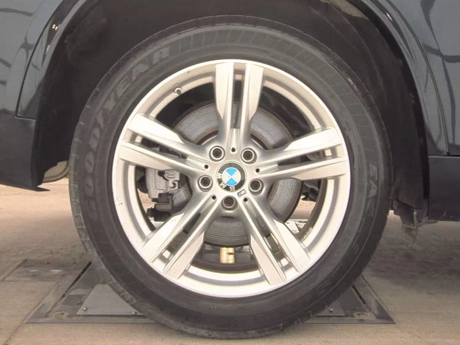 Used 2018 BMW X5 xDrive50i AWD/4WD image 11