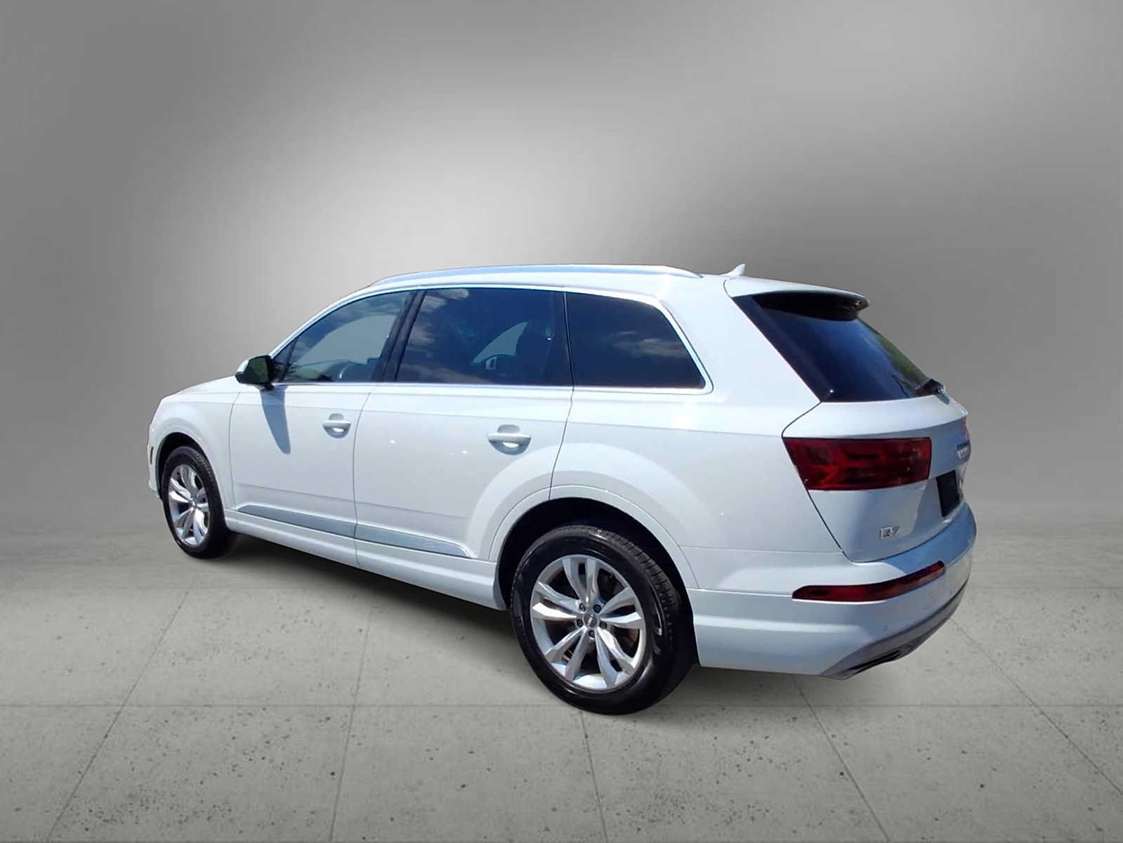 Used 2017 Audi Q7 3.0T Premium Plus AWD/4WD image 6