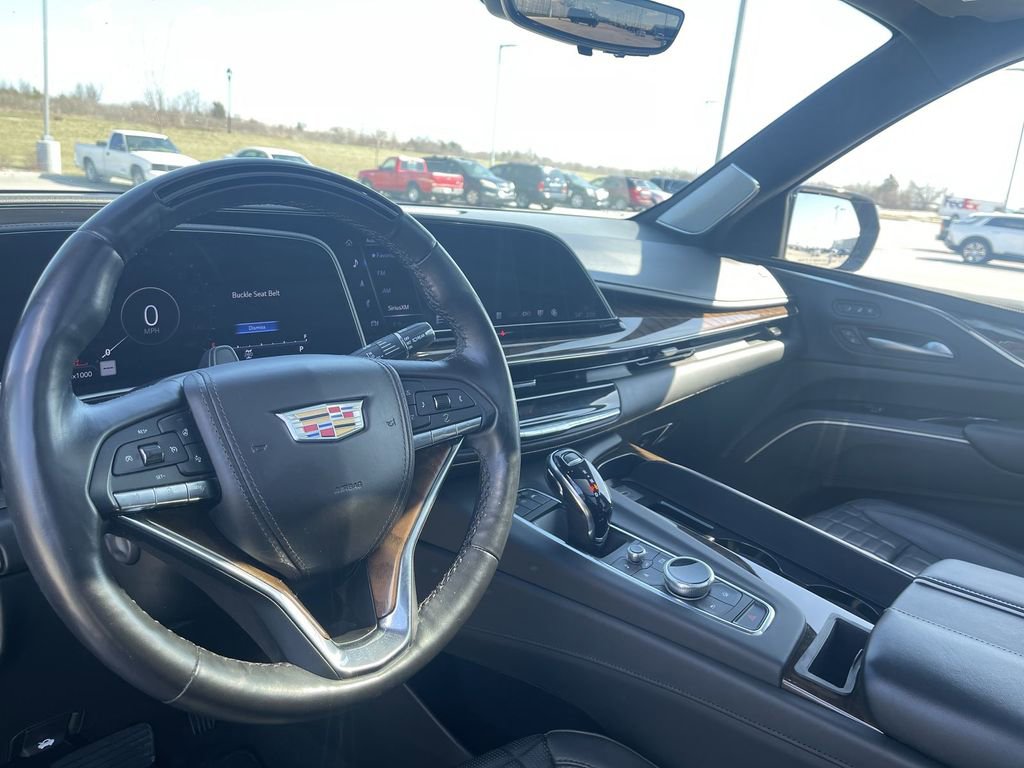 Used 2023 Cadillac Escalade ESV Sport Platinum w/ LPO, ONYX Package image 17