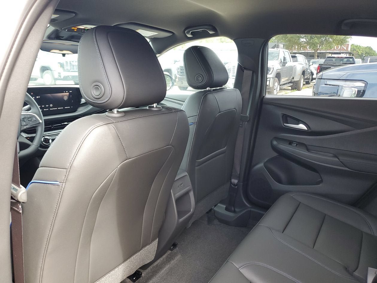 New 2026 Buick Envista Sport Touring w/ Convenience II Package FWD image 9