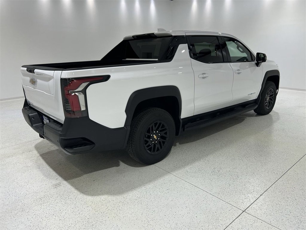 New 2025 Chevrolet Silverado EV LT image 5
