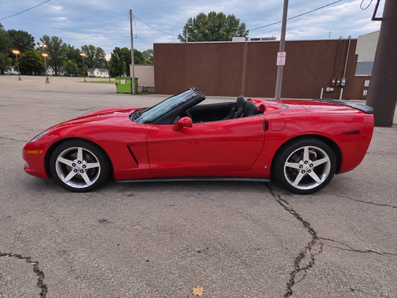 Used 2006 Chevrolet Corvette Convertible w/ Preferred Equipment Group RWD image 36