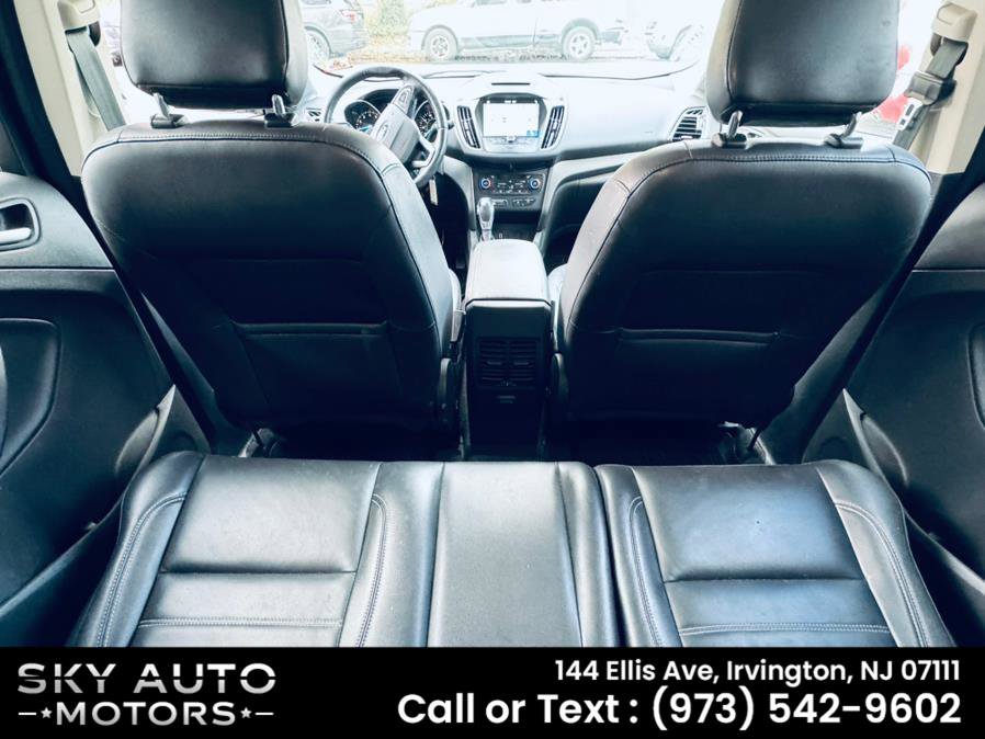 Used 2018 Ford Escape SEL w/ Ford Safe & Smart Package image 10