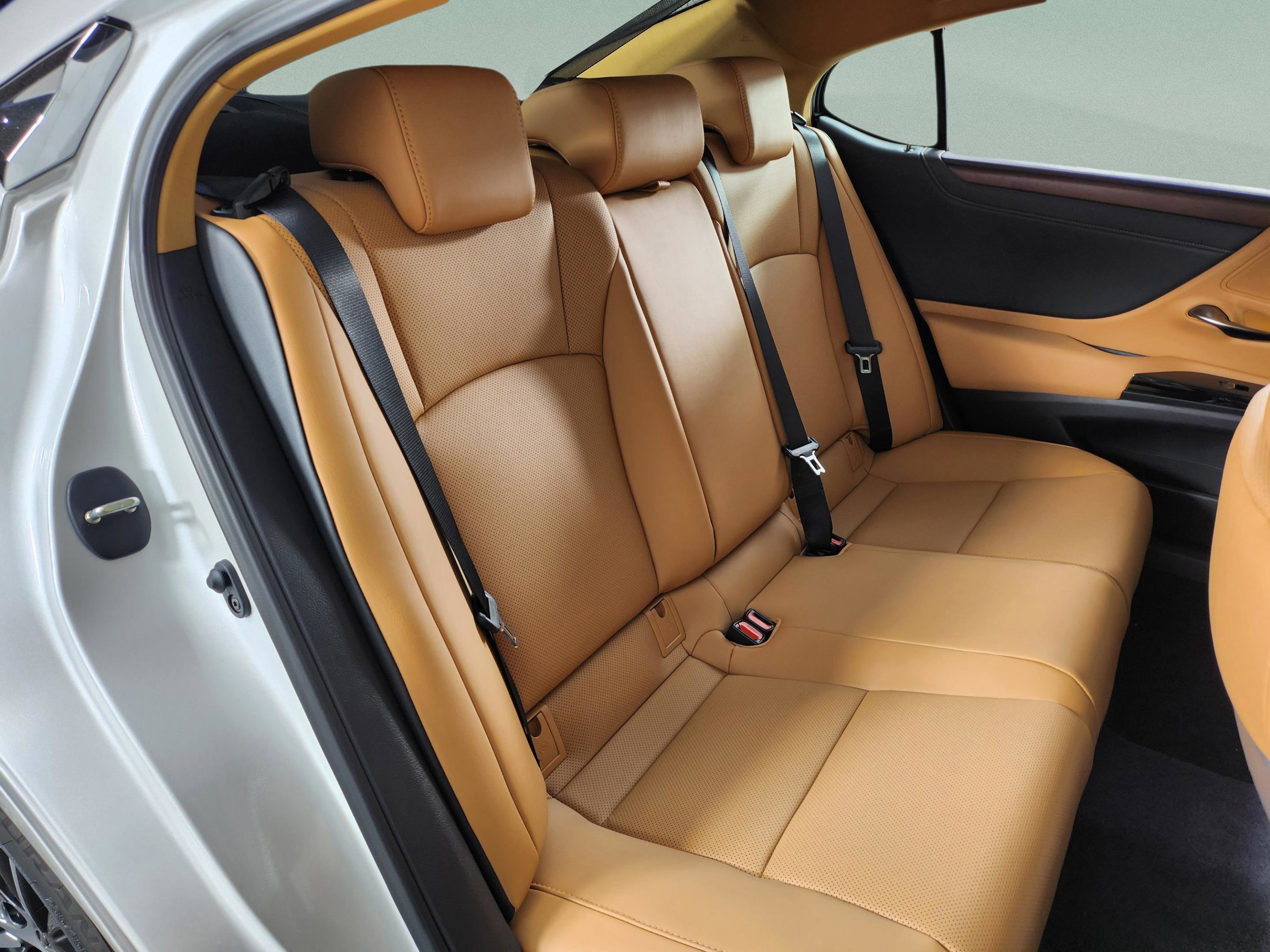 New 2025 Lexus ES 350 w/ Premium Package image 32