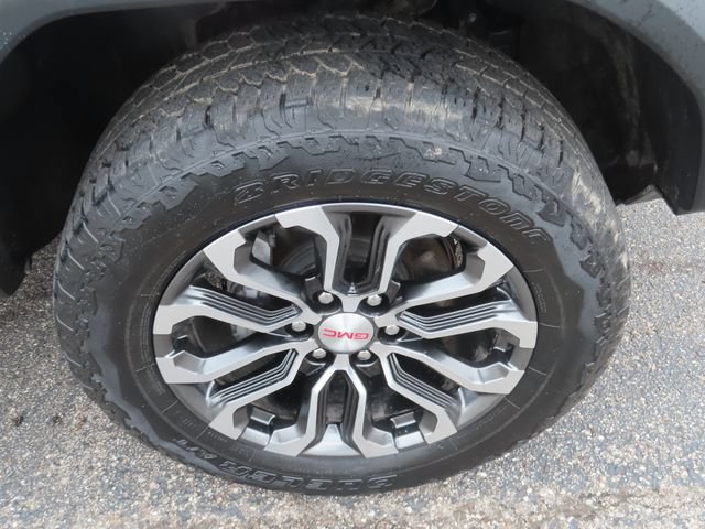 Used 2023 GMC Canyon Denali AWD/4WD image 14