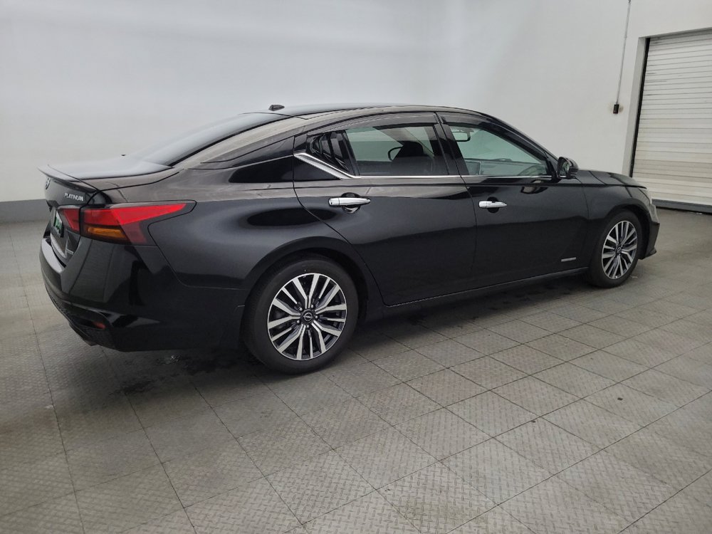 Used 2019 Nissan Altima 2.0 Edition One FWD image 10